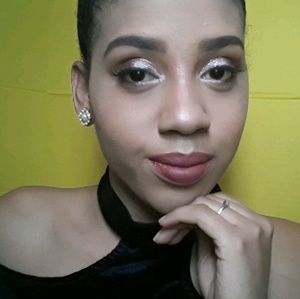 Meet your Posher, Sobeida